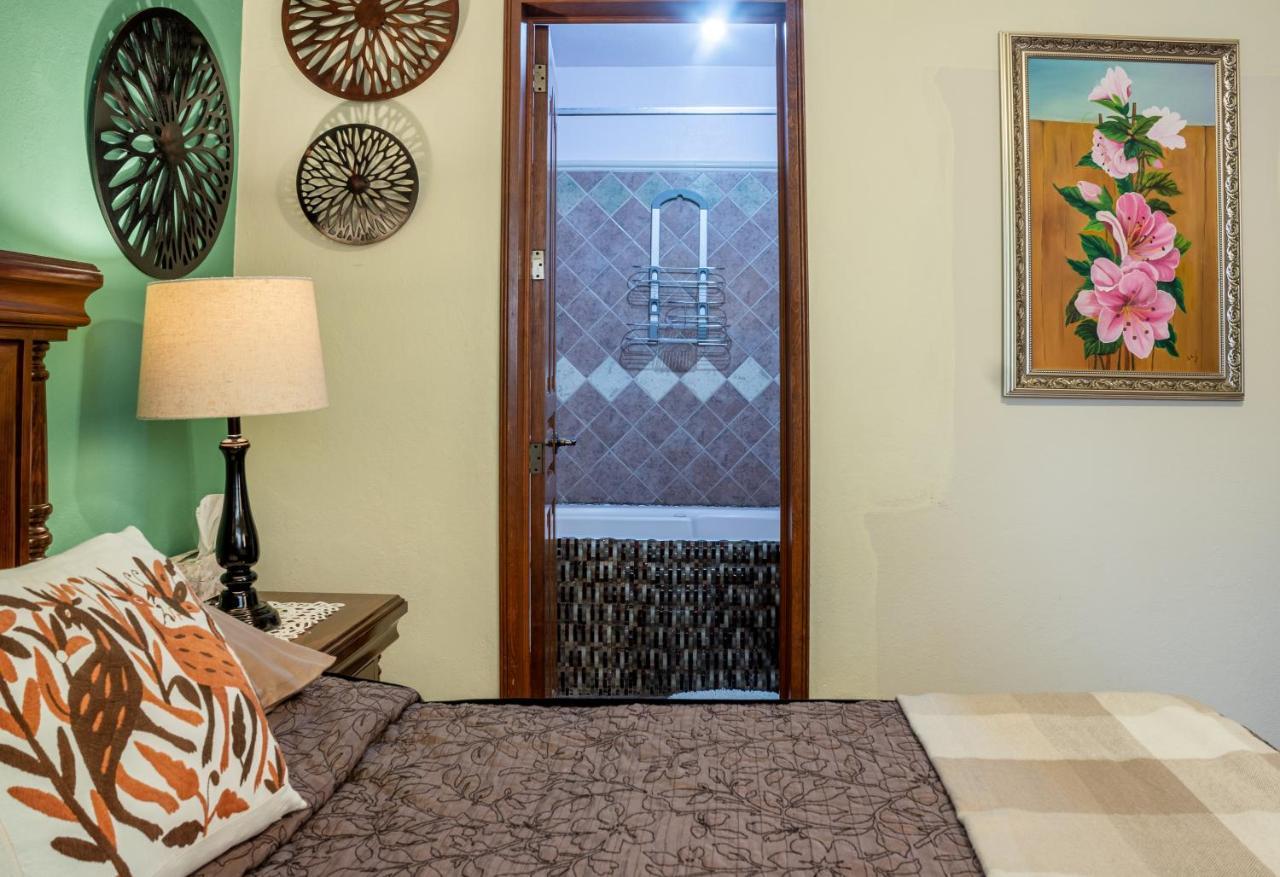 סאן מיגל דה אלנדה Casa Maricela B&B מראה חיצוני תמונה